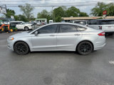Used 2016 Ford Fusion SE image 2