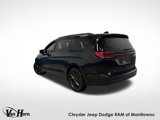 Used 2023 Chrysler Pacifica Touring-L image 3
