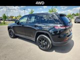 Used 2024 Jeep Grand Cherokee Altitude image 3