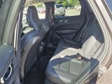 Used 2022 Volvo XC60 B5 Momentum image 5