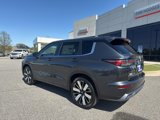 New 2025 Mitsubishi Outlander SE image 3