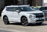 New 2025 Mitsubishi Outlander SEL image 3