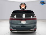 Used 2024 Kia Carnival EX image 5