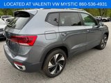 Certified 2024 Volkswagen Taos SE w/ Panoramic Sunroof Package image 5