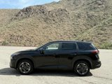 Used 2024 Nissan Rogue SV image 3