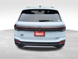 New 2025 Volkswagen Taos SE image 4