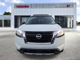 New 2025 Nissan Pathfinder Platinum image 2