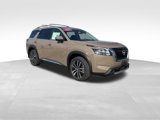 New 2025 Nissan Pathfinder Platinum image 6
