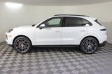 Used 2025 Porsche Cayenne image 2