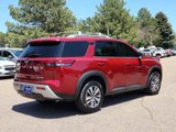 Used 2023 Nissan Pathfinder SL image 3
