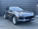 Certified 2022 Porsche Cayenne image 2