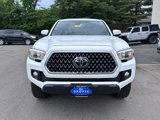 Used 2019 Toyota Tacoma TRD Off-Road image 2