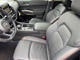 New 2025 Nissan Pathfinder Platinum image 5