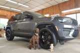 Used 2024 Jeep Grand Cherokee Altitude image 2