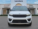New 2025 Jeep Grand Cherokee Summit image 2