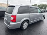 Used 2013 Chrysler Town & Country Touring image 4