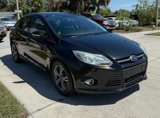 Used 2014 Ford Focus SE w/ SE Sport Package image 4