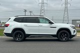 New 2025 Volkswagen Atlas Peak Edition SE image 3