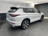 New 2025 Mitsubishi Outlander SE image 6