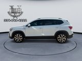 Used 2022 Volkswagen Taos SE w/ Panoramic Sunroof Package image 4