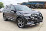 Used 2025 Ford Explorer Active w/ Active Comfort Package image 2