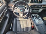 Used 2022 BMW 750i xDrive w/ Executive Package image 3