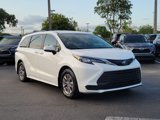 Used 2024 Toyota Sienna LE image 4