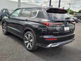 New 2025 Mitsubishi Outlander SE image 3