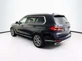 Used 2025 BMW X7 xDrive40i image 5