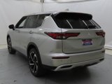 New 2025 Mitsubishi Outlander SE image 5
