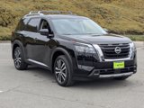 New 2025 Nissan Pathfinder Platinum w/ Cargo Package image 3