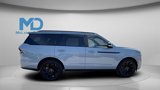 New 2025 Lincoln Navigator Reserve w/ Jet Appearance Package image 2