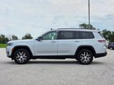 Certified 2024 Jeep Grand Cherokee L Limited w/ Luxury Tech Group II image 5