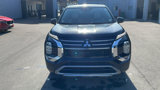 New 2025 Mitsubishi Outlander SE image 2