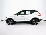 Used 2022 Volvo XC40 T5 R-Design w/ Advanced Package image 4