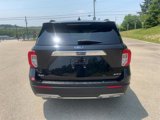 Certified 2022 Ford Explorer XLT w/ Equipment Group 202A image 3