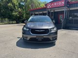 Used 2022 Chrysler Pacifica Touring-L image 3