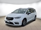 Used 2023 Chrysler Pacifica Limited image 6