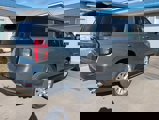Used 2023 Chevrolet Suburban Premier image 3