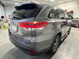 Used 2017 Toyota Highlander XLE image 5