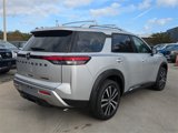 New 2025 Nissan Pathfinder Platinum w/ Black Appearance Package image 5