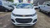 Used 2020 Chevrolet Trax LT w/ LT Convenience Package image 2