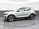 Used 2025 Volvo XC40 B5 Plus image 3