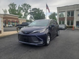 Used 2021 Toyota Sienna Limited image 3