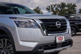 New 2025 Nissan Pathfinder SL w/ SL Premium Package image 2