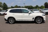 Used 2024 BMW X5 xDrive50e image 4