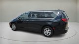 Used 2023 Chrysler Pacifica Touring-L image 6