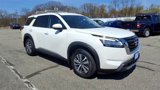 Used 2024 Nissan Pathfinder SL image 2