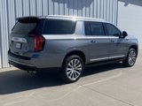 Used 2022 GMC Yukon XL Denali w/ Denali Premium Package image 5