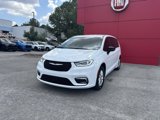 New 2026 Chrysler Pacifica Select image 2